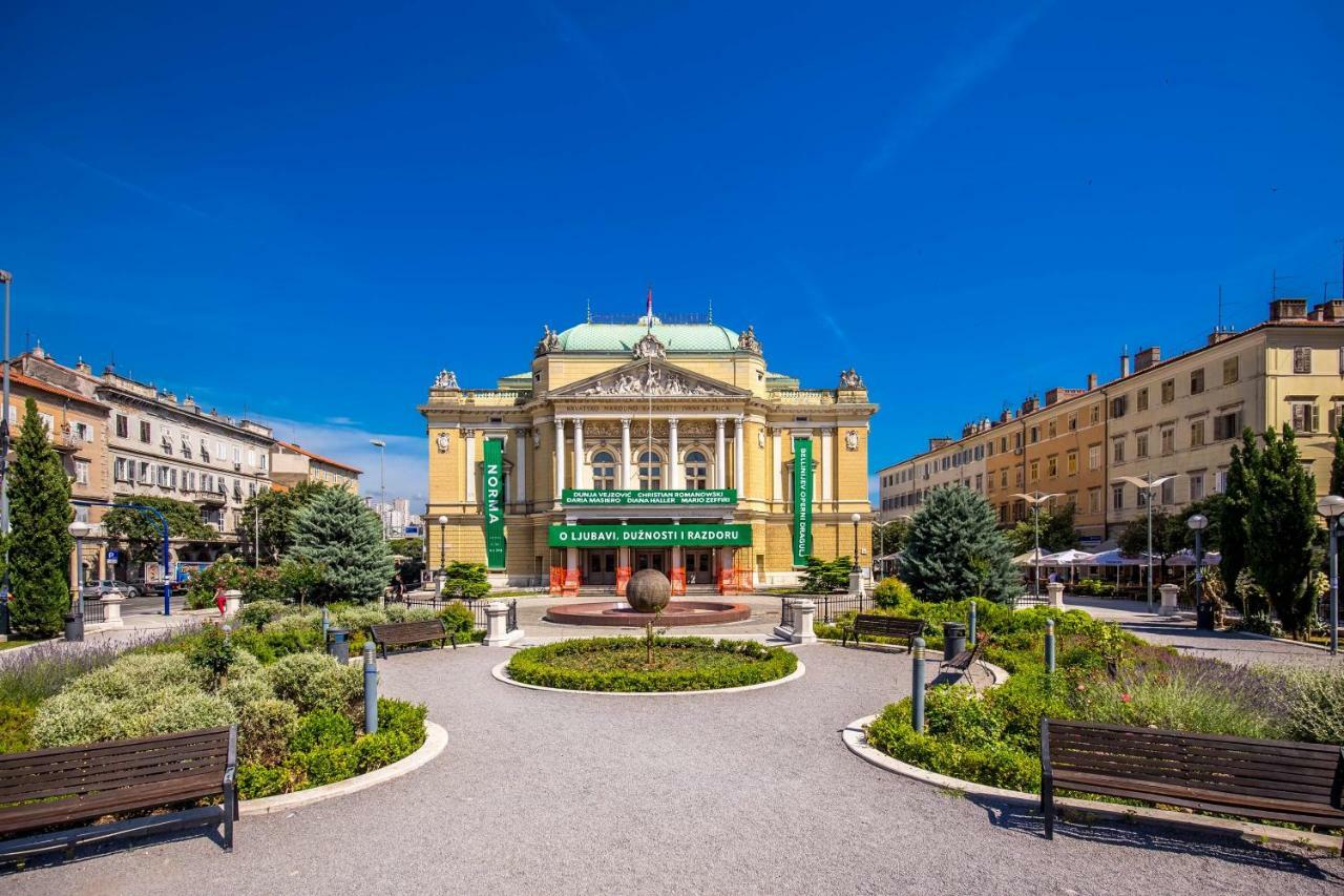 Galerija Apartamento Rijeka Exterior foto
